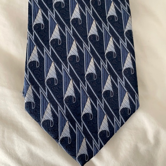 Beautiful blue pattern tie